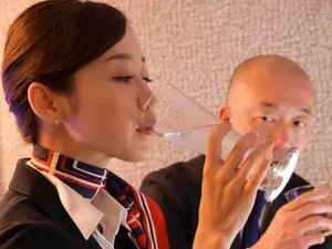 Gạ được bé Nguyễn Kim Oanh (hàng múp) show hàng thẩm du