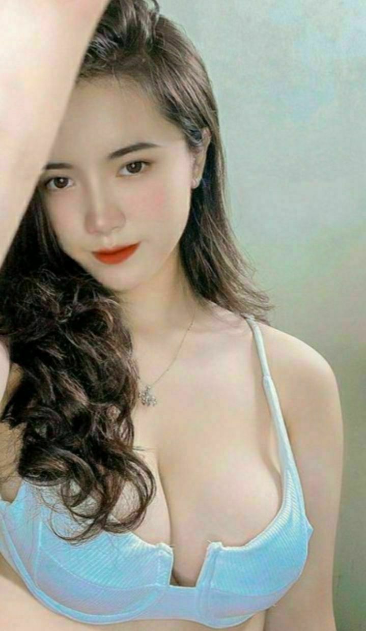 Qua nhà khiếu nại gã nhà bên kinh tởm, cô gái bị giam cầm cưỡng bức